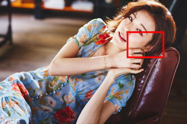 腮紅怎樣畫(huà)顯臉小 每個(gè)人的理想腮紅不同