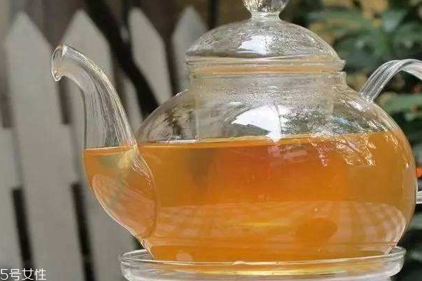 千滾水致癌是真的嗎 專家打臉10杯也不會超標