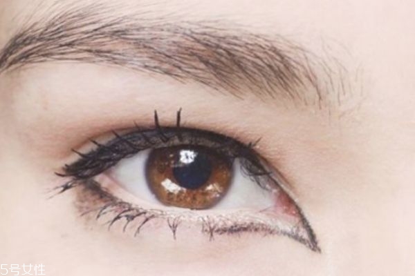 單眼皮女生怎么畫(huà)眼妝 各種眼形眼線畫(huà)法