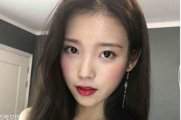iu妝容教程 韓國(guó)可愛(ài)妝容畫法