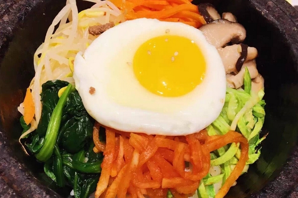 日本料理PK韓國(guó)美食誰(shuí)與爭(zhēng)鋒 竟是它更勝一籌