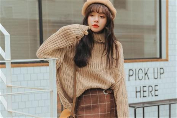 內(nèi)搭毛衣什么款式好看 做個(gè)氧氣少女