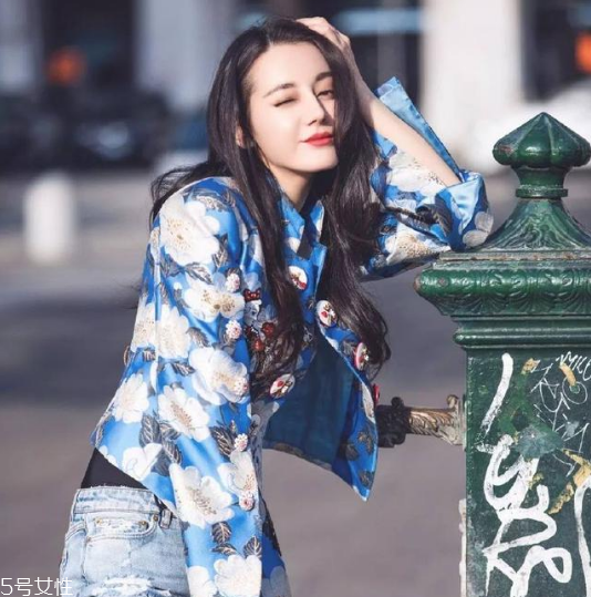 各種長(zhǎng)卷發(fā)名稱及圖片 長(zhǎng)卷發(fā)圖集