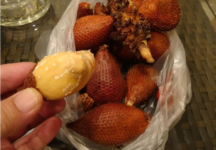 蛇皮果是什么季節(jié)成熟？蛇皮果是什么味道？