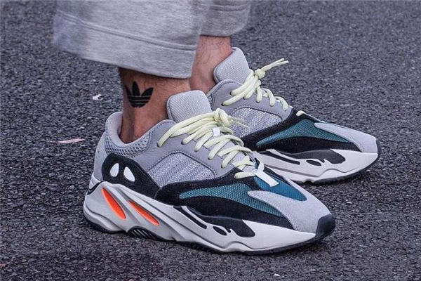 yeezy 700買(mǎi)小了怎么辦 這樣來(lái)處理