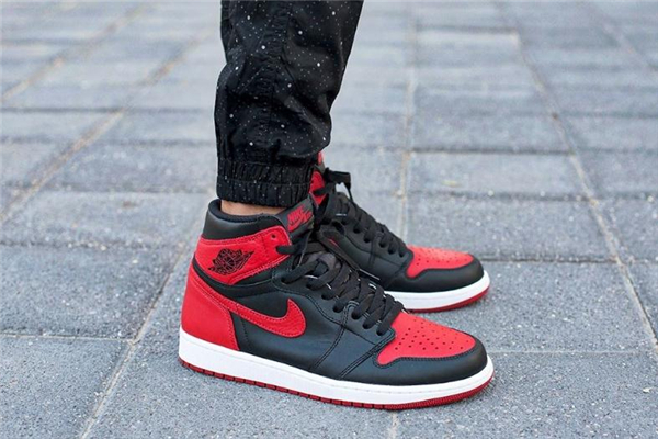 aj1禁穿復(fù)刻過(guò)多少次 最搶手的配色之一