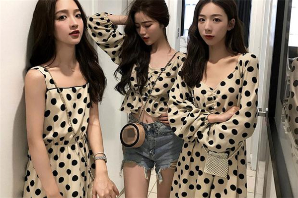 2019春季服裝流行元素 最時(shí)髦的穿搭趨勢