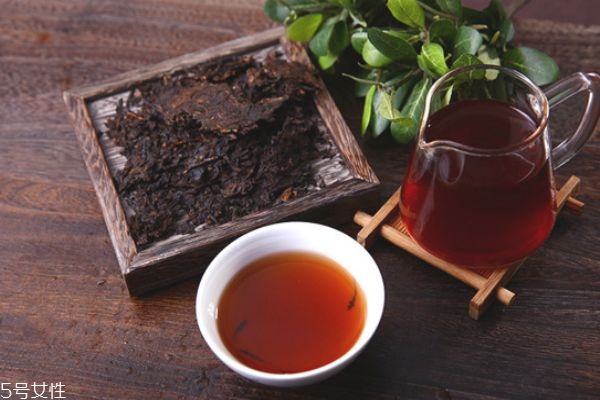普洱茶是否存放越久越好 普洱茶最佳保質期