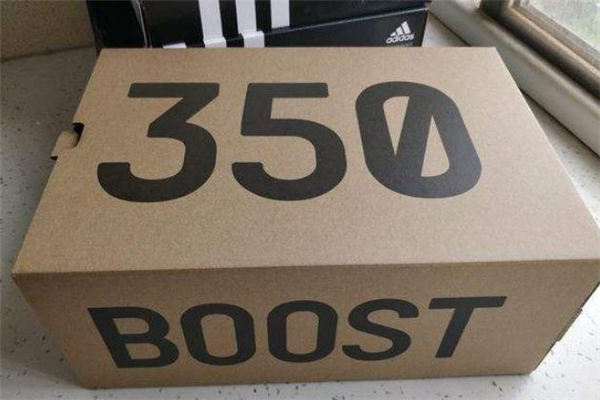 yeezy 350熒光綠開箱測評(píng) 椰子350夜光實(shí)物效果