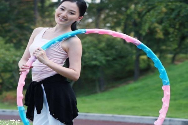 呼啦圈減肥避開兩個(gè)雷區(qū) 轉(zhuǎn)呼啦圈減肥瘦腰必知