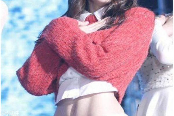 水桶腰如何能變成小細(xì)腰 5分鐘超強腹肌運動