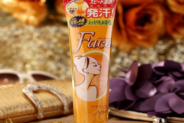 瘦臉?biāo)嗑糜行Ч?瘦臉?biāo)猛暌茨槅?>
<strong>瘦臉?biāo)嗑糜行Ч?瘦臉?biāo)猛暌茨槅?/strong>
</a>
<p>打造精致小v臉是很多人的夢想，畢竟這是一個(gè)小臉時(shí)代，使用各種不同的瘦臉產(chǎn)品是很多人嘗試的瘦臉方法，瘦臉?biāo)苡行馨?，去水腫。</p>
</li>
</ul>
</div>
<div   id=