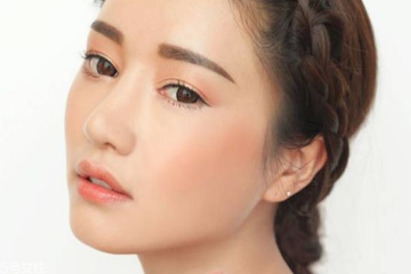 黃調一白二白怎么區(qū)分 黃一白什么意思
