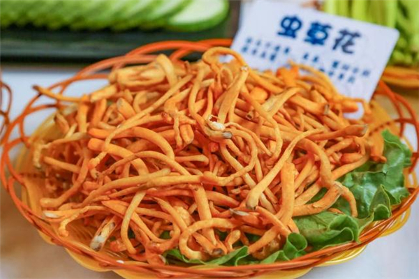 蟲(chóng)草花可以生吃嗎 蟲(chóng)草花煮多久能吃