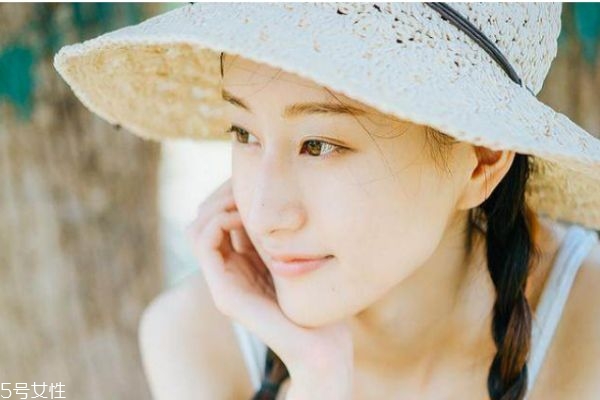 臉曬黑了怎么白回來(lái) 曬黑了多久能白回來(lái)