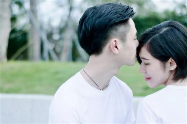 男生長(zhǎng)得丑怎么追女生 喜歡的女生說我丑怎么辦