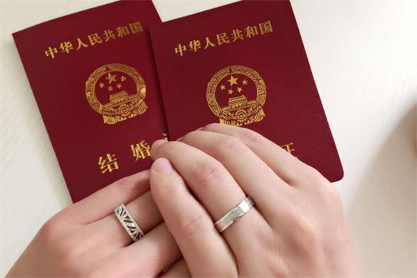 婚戒可以買(mǎi)兩對(duì)嗎 婚戒可以買(mǎi)不同品牌的嗎