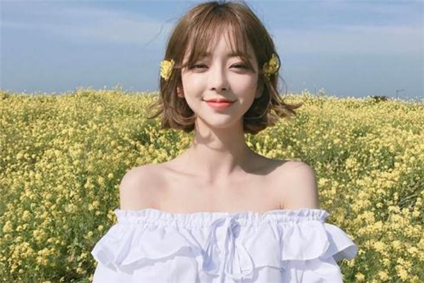 女人的衣服怎么會(huì)香 為什么女人穿過的衣服是香的
