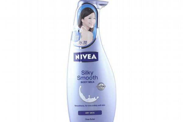 身上長(zhǎng)痘痘還能擦身體乳嗎 教你身體乳怎么選