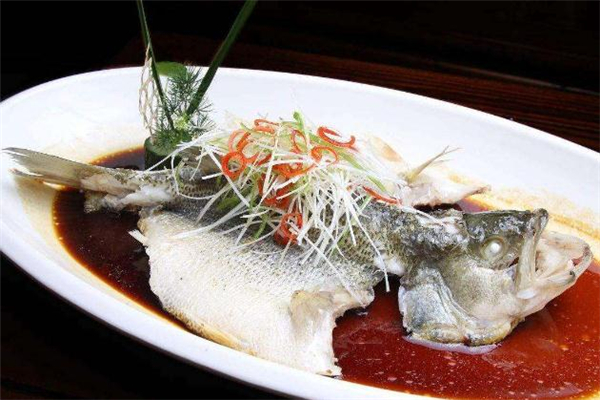 蒸鱸魚要腌多長時(shí)間 鱸魚蒸出來很腥怎么辦