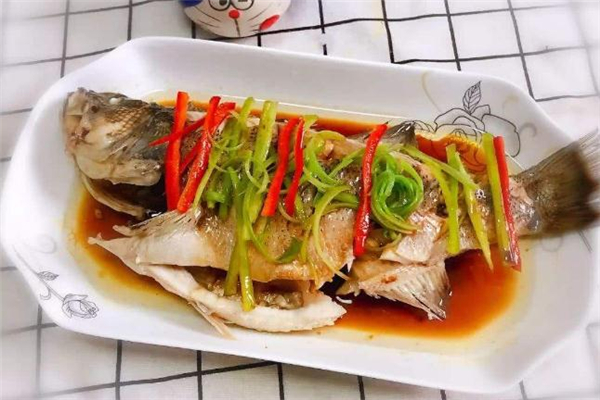 蒸鱸魚要腌多長時(shí)間 鱸魚蒸出來很腥怎么辦