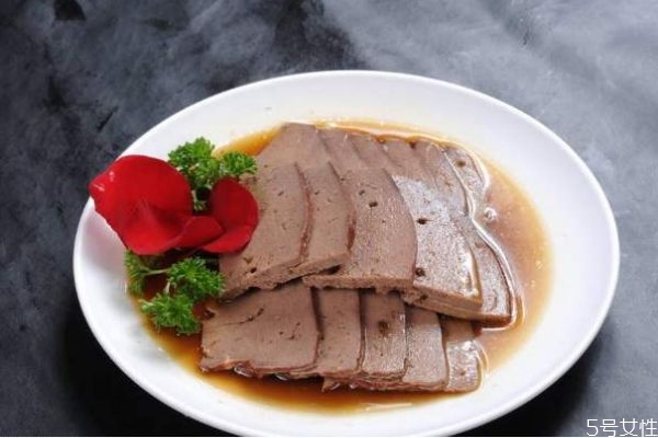 豬肝有什么營(yíng)養(yǎng)價(jià)值呢 吃豬肝有什么好處呢