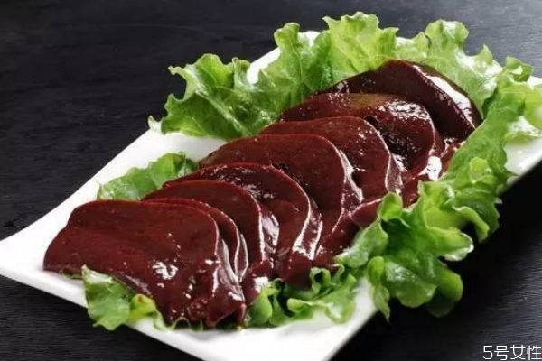 豬肝有什么營(yíng)養(yǎng)價(jià)值呢 吃豬肝有什么好處呢