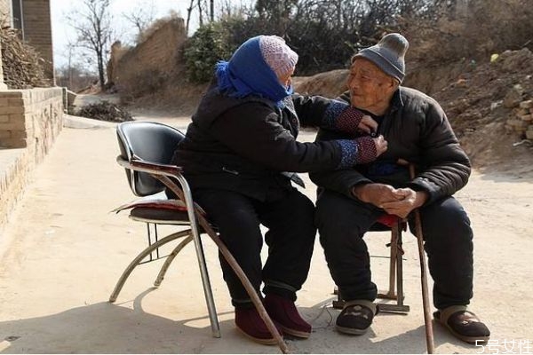 性格完全相同人適合結婚嗎 雙方怎么樣性格適合結婚呢