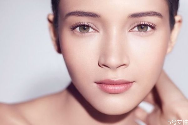 保養(yǎng)皮膚的秘訣有什么呢 皮膚應該怎么保養(yǎng)呢