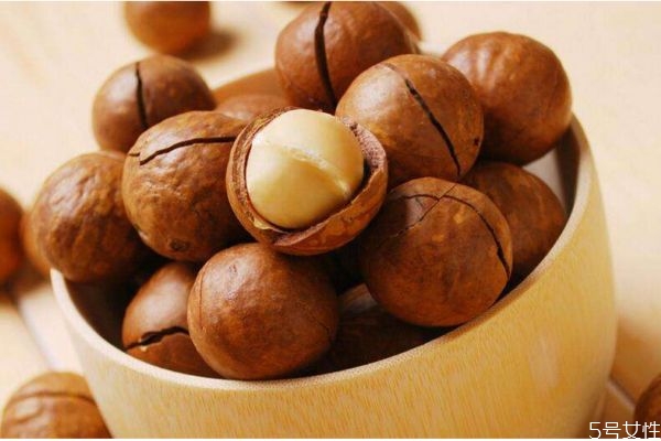 夏威夷果的保質(zhì)期是多久呢 夏威夷果應該怎么存放呢