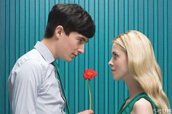 男人出軌后女人錯(cuò)誤的處理方式 對付老公出軌最恨招