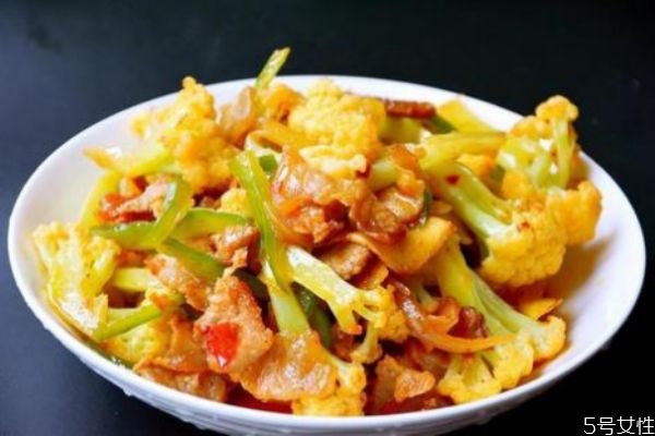 花菜怎么做好吃 花菜的簡(jiǎn)單做法有什么