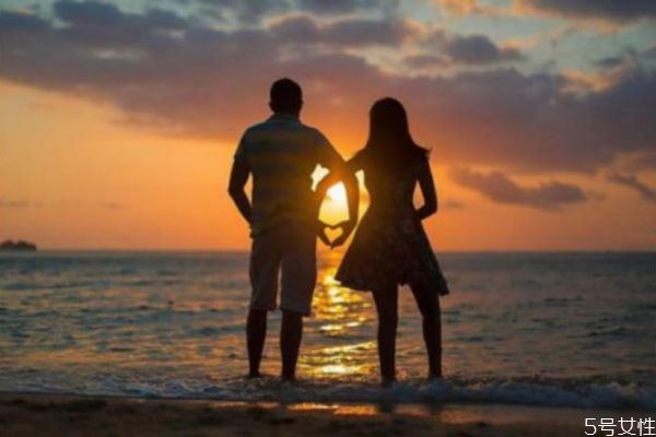 如何讓對方主動復(fù)合 如何讓前任主動挽回你