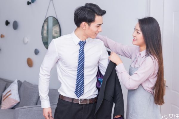 老公犯錯(cuò)如何讓他吸取教訓(xùn) 對(duì)付說(shuō)假話男人的方法