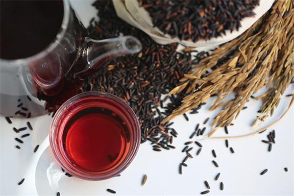黑糯茶多少錢(qián)一盒 黑糯茶和丁香茶哪個(gè)好