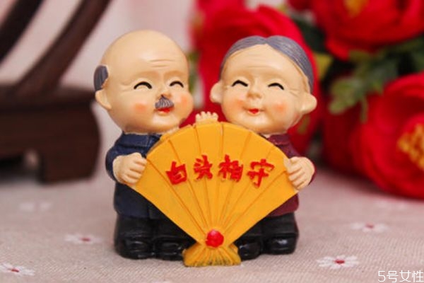 結婚紀念日送什么好 結婚紀念日應該送什么