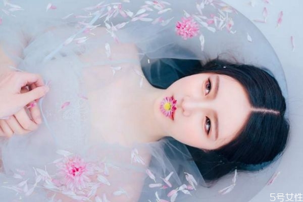 如何處理愛情中的冷戰(zhàn) 愛情冷戰(zhàn)應該怎么解決