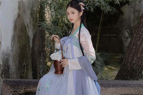漢服什么牌子好 漢服太長(zhǎng)了怎么辦