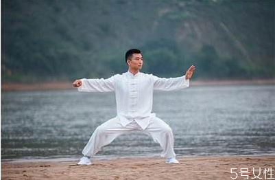 太極拳是無(wú)氧運(yùn)動(dòng)嗎 打太極拳為什么只有頭部出汗