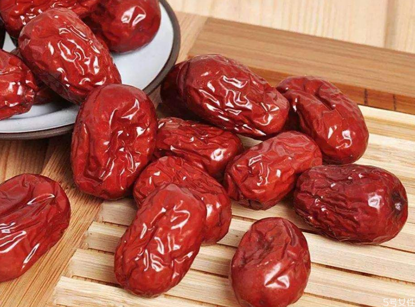 小寶寶能吃紅棗嗎 兒童吃棗會導致早熟嗎