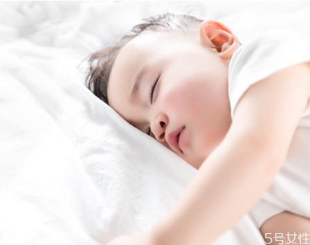 寶寶晚上睡覺(jué)老是醒怎么辦 如何改善寶寶睡眠