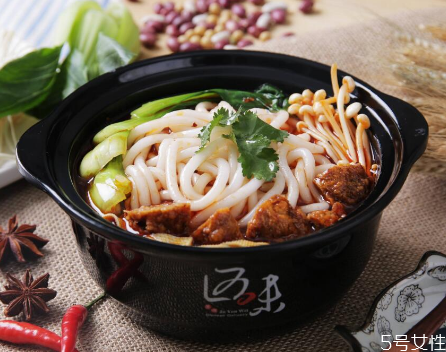土豆粉煮多長時(shí)間才會熟 土豆粉熱量高嗎