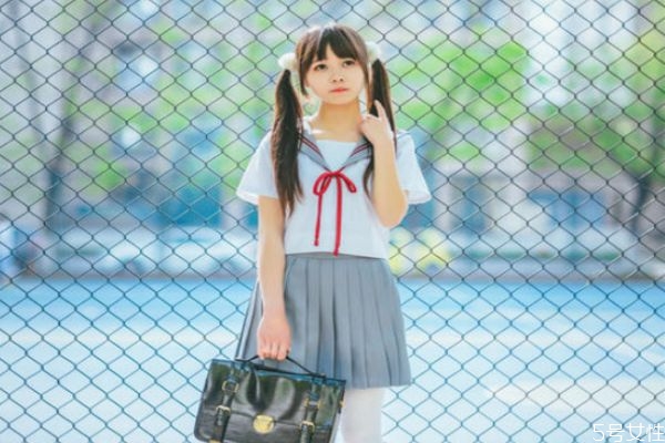 jk制服怎么火起來(lái)的 jk什么時(shí)候開始火的