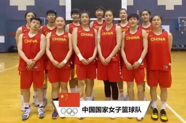 中國(guó)女籃正式出征奧運(yùn)會(huì) 目標(biāo)沖擊前四