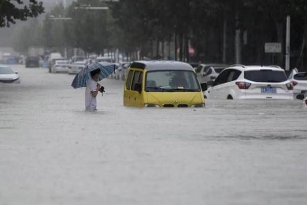 河南10個市縣累計(jì)降水量超當(dāng)?shù)爻Ｄ耆?強(qiáng)降雨天氣安全注意事項(xiàng)