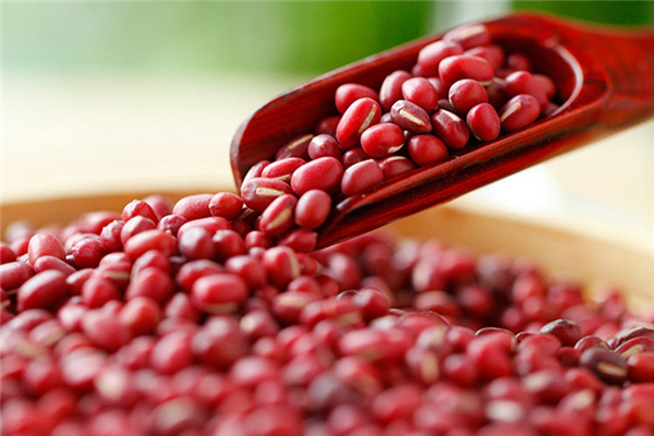 赤小豆有補(bǔ)血的功效嗎 赤小豆對(duì)女性的好處