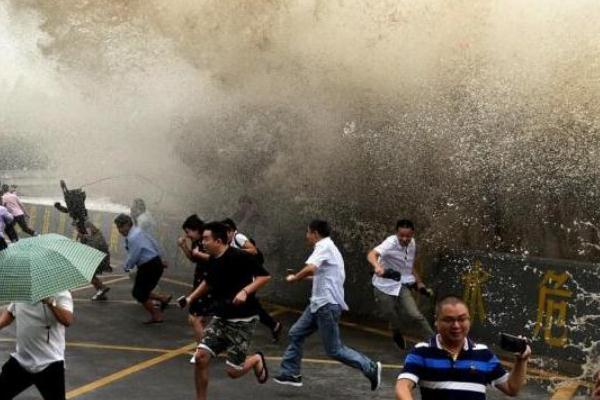 被錢塘江潮水卷走男子確認(rèn)身亡 觀潮時要注意哪些事項(xiàng)