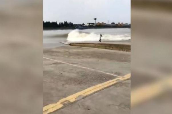 被錢塘江潮水卷走男子確認(rèn)身亡 觀潮時要注意哪些事項(xiàng)