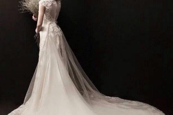 婚紗是買(mǎi)的好還是租的好 婚紗要準(zhǔn)備幾套