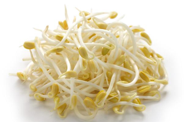 黃豆芽沒煮熟會(huì)中毒嗎 黃豆芽嘌呤高嗎
